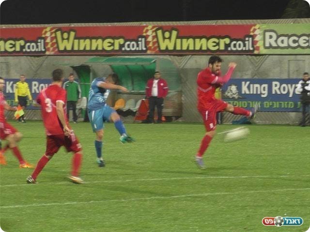 אזולאי פגש את המשקוף (שקד מורג)